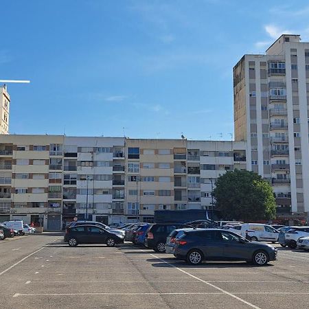Piso Soleado Con Buena Ubicacion Apartment Vinaros Bagian luar foto