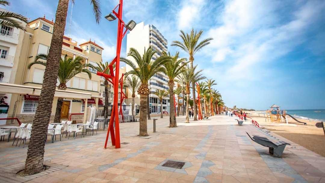 Piso Soleado Con Buena Ubicacion Apartment Vinaros Bagian luar foto